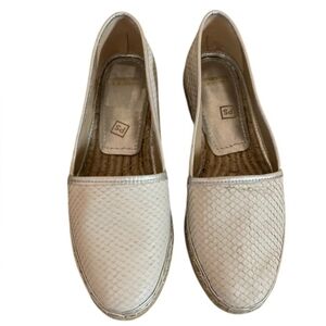 Johnston & Murphy Shoes Womens Size 6.5 Grey Suede Jaden Espadrilles Scale Jute